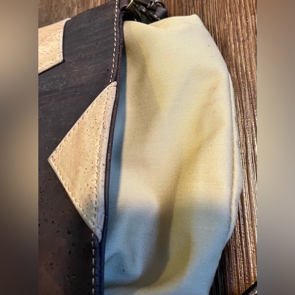 Cork crossbody. Brown & tan. - Picture 9 of 11